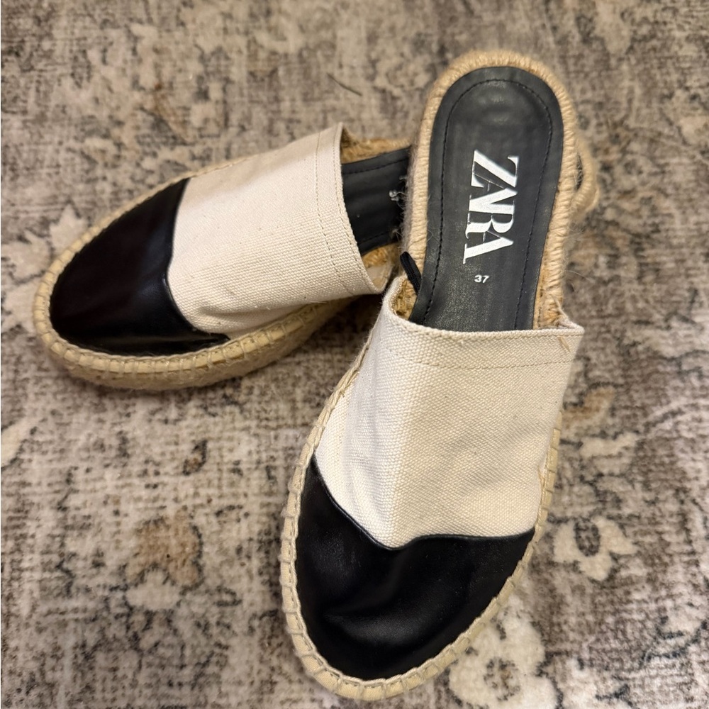 Zara Women's Espadrille Slides in Black and Cream